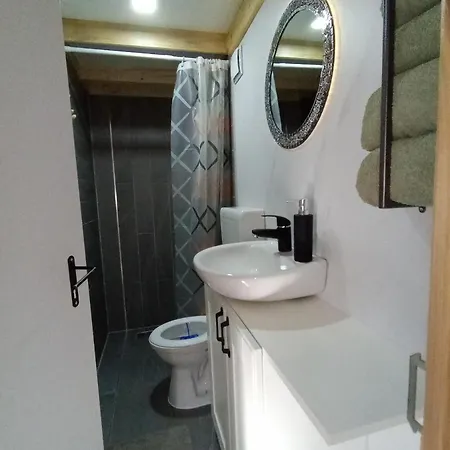 Kuca Za Odmor Lola Сasa de vacaciones *