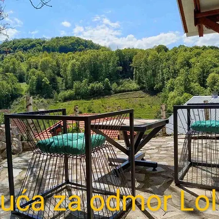 Kuca Za Odmor Lola *