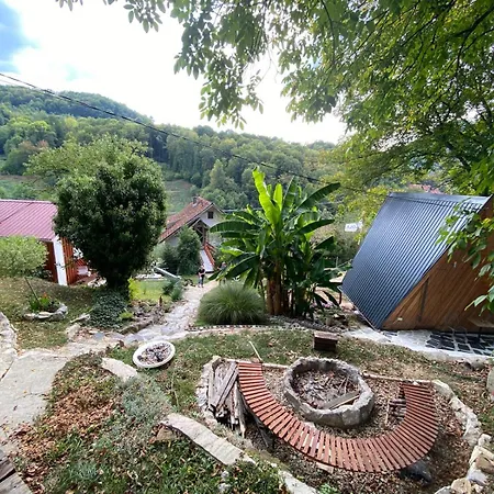 度假居 Kuca Za Odmor Lola 伊万尼察